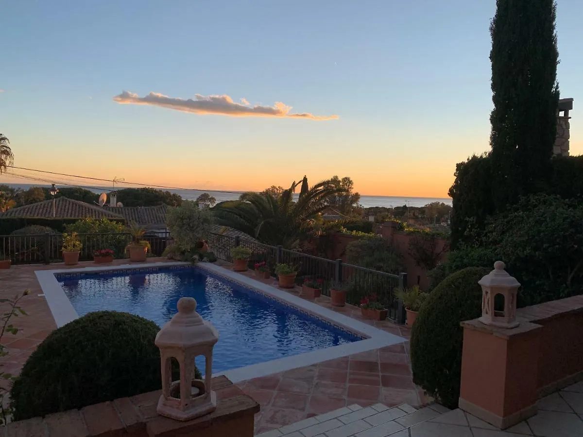 Exclusive Andalusian Villa El Pino In Cabopino Marbella